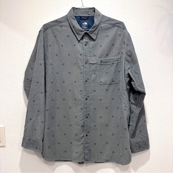 The North Face Gray Button Down Shirt - Picture 1 of 4